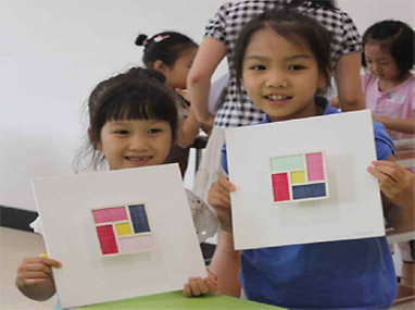 모시와 삼베 수업을 진행중인 아이들