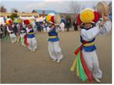 사뿐사뿐 소고춤