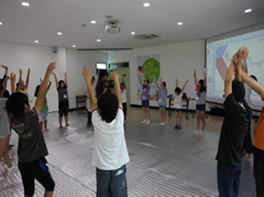 교육중인 어린이들