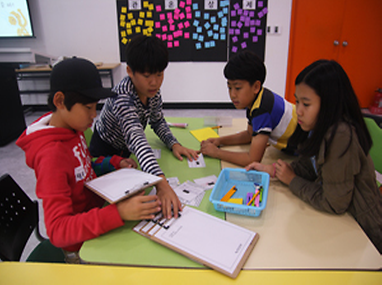 교육중인 어린이들