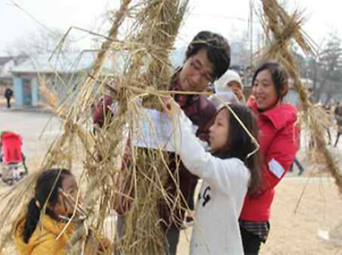 볏가릿대 세우기