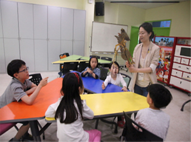 교육중인 어린이들