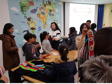 교실에서 수업하는 모습