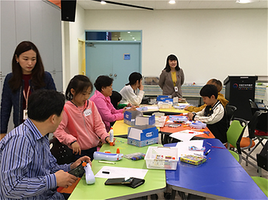 수업중인 교실 전경