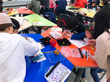 교육중인 어린이들