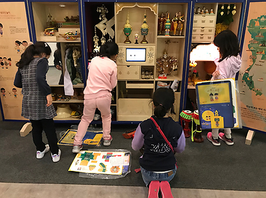 싸왓디, 꾸러미 속 작은 태국