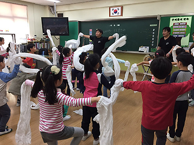 탈춤 교육 모습