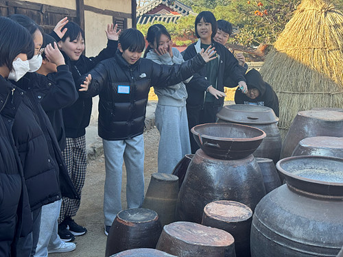 교육으르 듣는 학생들