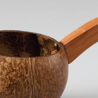 이루스 바똑 끌라빠(코코넛 국자)