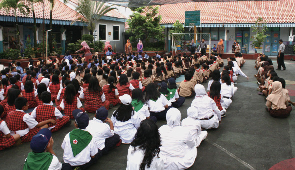 자까르따의 Kebon Jeruk Ⅱ 공립초등학교 모습