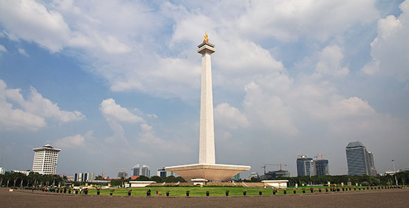인도네시아를 상징하는 국기 기념탑 '모나스'