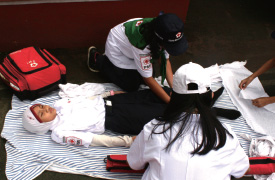 바띡을 만드는 모습 이미지