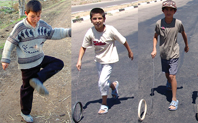 굴렁쇠, 제기차기